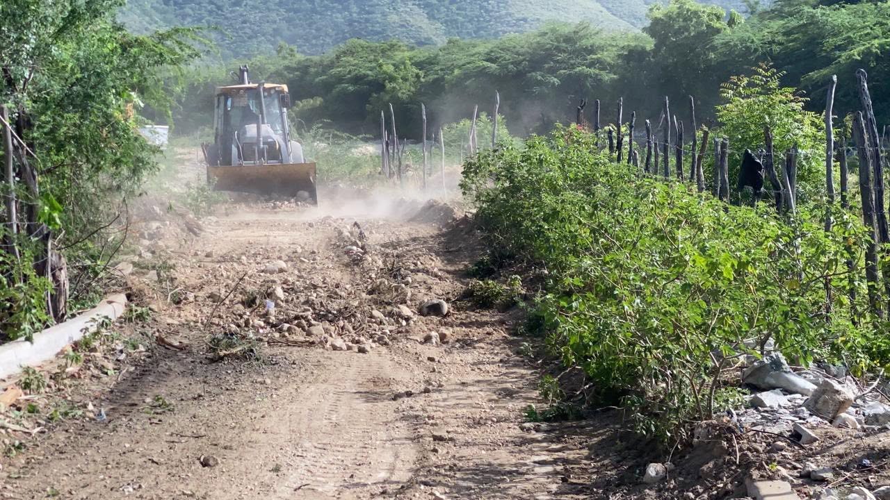 🚜 Seguimos trabajando en el sector La Puyita, El Granadero